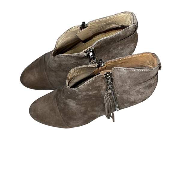 rag & bone Margot Beige Suede Double Zipper Ankle Booties Sz 39 - Picture 2 of 13